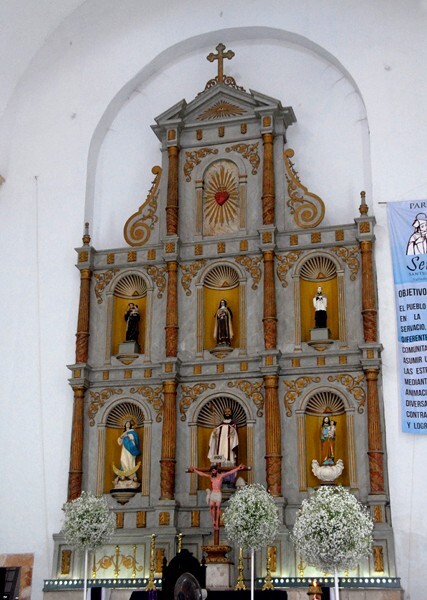 San Gervasio, high altar - Valladolid, Yucatán