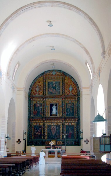 La Purísima Concepción, nave & high altar - Mocochá, Yucatán