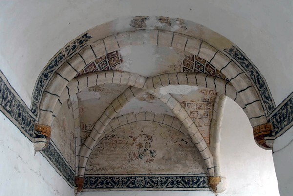 Upper cloister walk, NE testera, groin vault - Santo Domingo