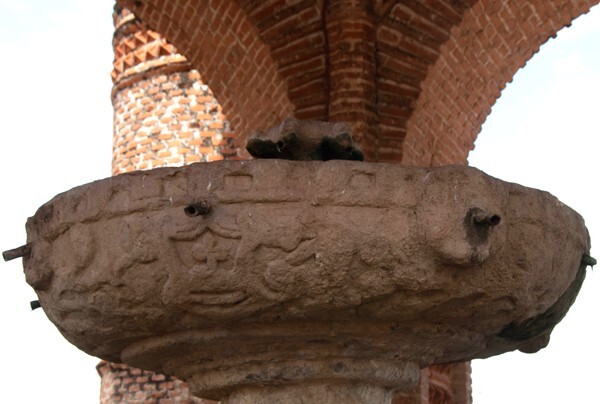 Fountain basin - Fuente La Pila o La Corona