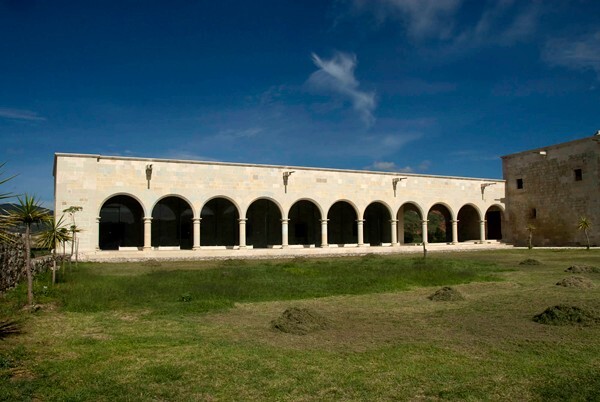 Novitiate portico - Santo Domingo (exterior)