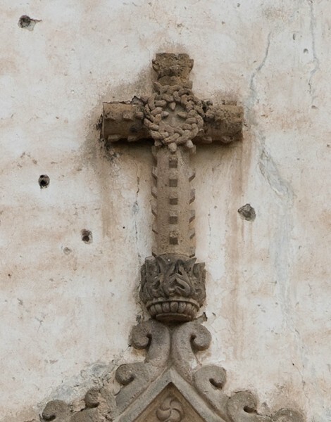 Façade cross - La Asunción de Nuestra Señora, façade, porciúncula portal, capilla abierta, nave & cloister
