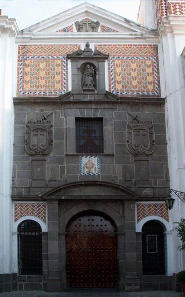 Façade - El Carmen