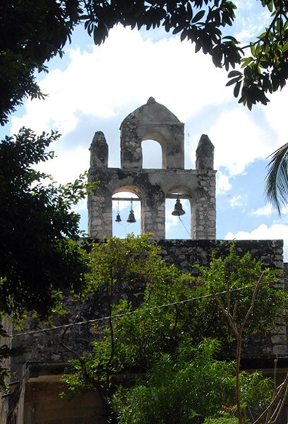 Santo Cristo de la Exaltación, rear espadaña - Citilcúm, Yucatán