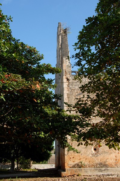 La Asunción, façade espadaña - Tixcuytún, Yucatán