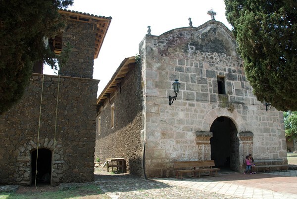 San Nicolás Obispo, façade & separate bell-tower - San Nicolás Obispo, Michoacán