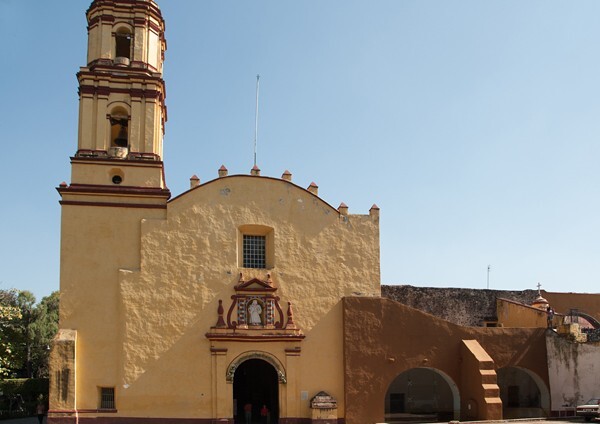 Façade, bell-tower & capilla abierta - Santiago el Mayor