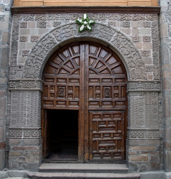 El Cristo Rey, façade, main portal - Tulpetlac, México