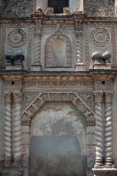 Lateral portal - Façade, lateral portal & sacristy door