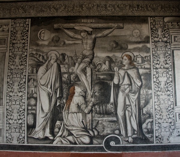 Large cloister, upper ambulatory mural, Crucifixion - San Agustín, convento, large & small cloisters, apse