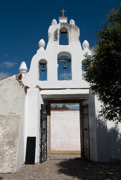 Espadaña entrance - Capilla de Oración Betanzos