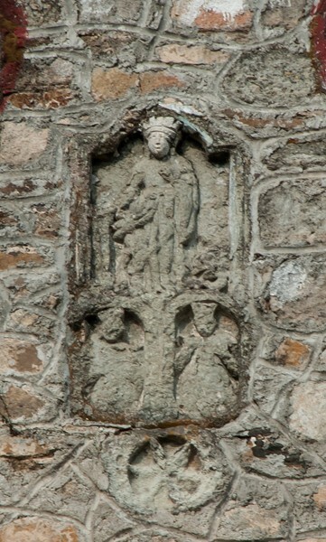 Santa Catarina, façade, gable relief, St. Catherine of Alexandria - Lolotla, Hidalgo