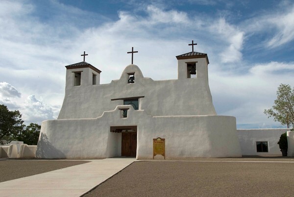 San Agustín, façade - Isleta Pueblo, New Mexico