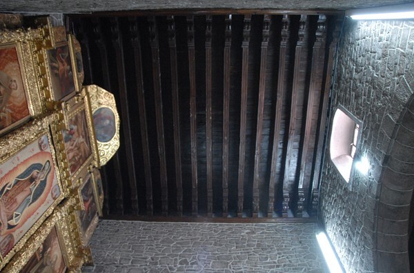 St. Isabel Tola, sanctuary ceiling - Indios Verdes