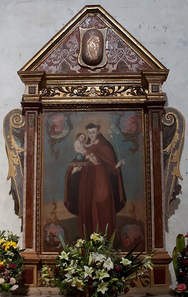 Nave St. Anthony retablo - San Juan Bautista, nave & altars