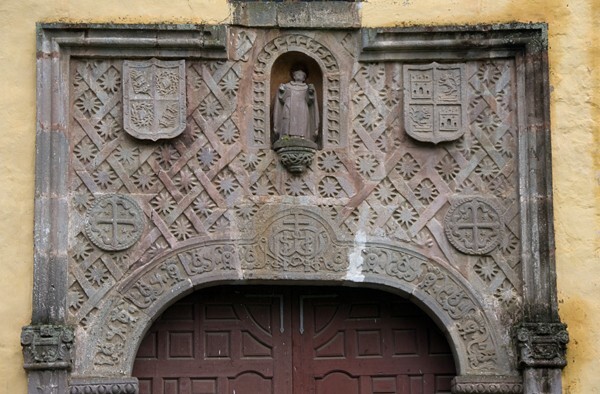 Façade portal alfiz - San Vicente Ferrer