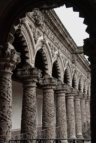Upper story cloister walk arches - La Merced (cloister)