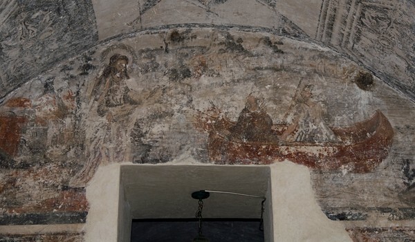 Lower cloister walk, testera lunette mural - San Guillermo
