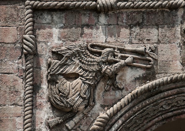San Miguel Arcángel, NW posa chapel, E façade, left Passion angel - San Miguel Arcángel, capilla posas