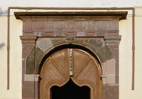 San Francisco, façade portal with Franciscan cord - Jiquilpán, Michoacán