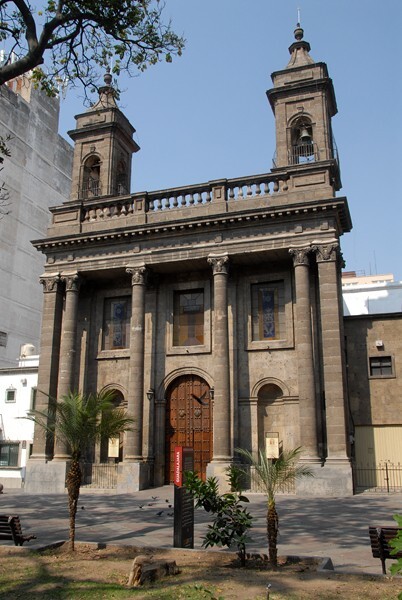 Guadalajara, Jalisco, Nuestra Señora del Carmen, façade & bell-tower - Guadalajara, Jalisco