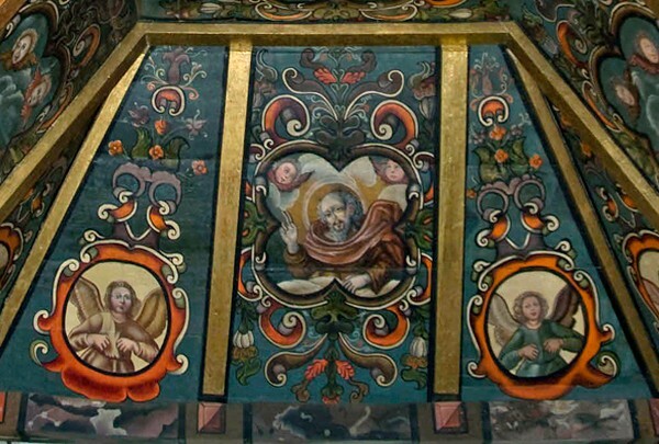 Baptistery ceiling - Santiago Apóstol