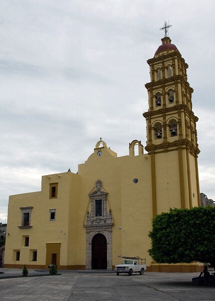 Santo Domingo, façade and bell-tower - Izúcar de Matamoros, Puebla