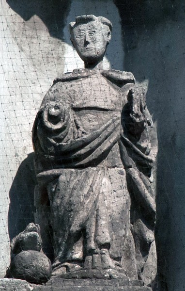 Façade gable, St. Dominic with Dog - Santo Domingo