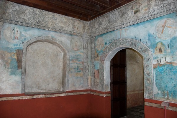 Lower cloister walk murals - San Juan Evangelista, convento