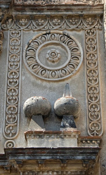 La Tercera Orden, E portal relief - Façade, lateral portal & sacristy door