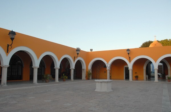 Viejo Cárcel, patio - Viejo Cárcel (Old Jail)