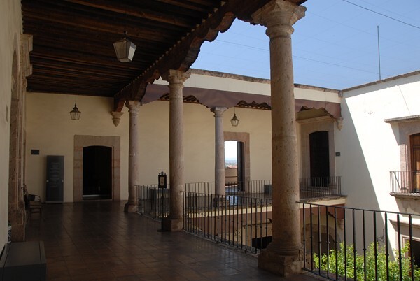 Upper patio walk - Casa Natal de Morelos (Birth home of José María Morelos)