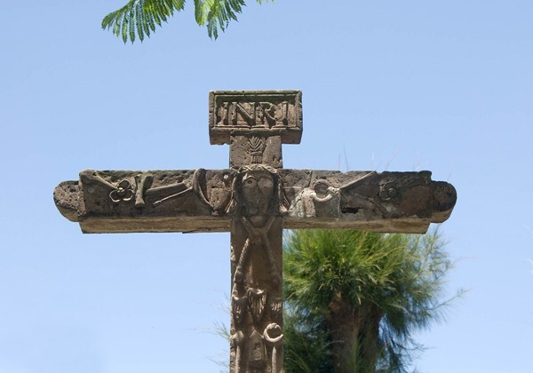 Nuestra Señora de Loreto, atrial cross, front crossing - Zumpango, México