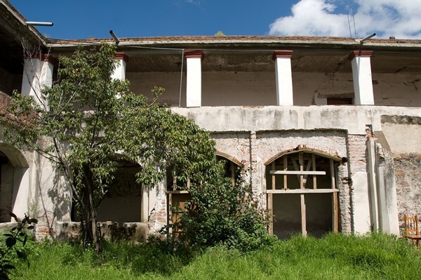 Cloister - Cloister grisaille murals