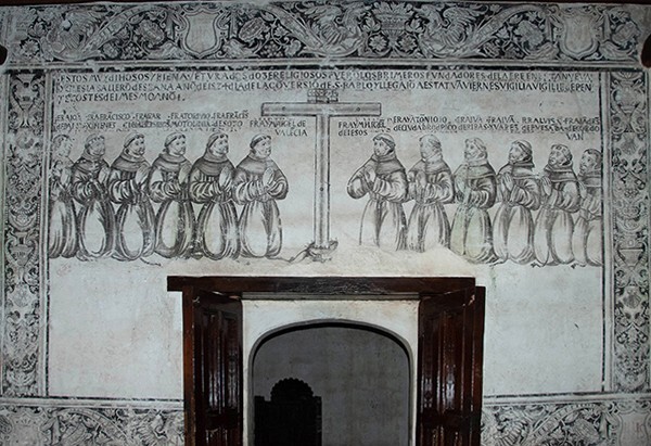 Portal & mural - San Miguel Arcángel, sala de profundis murals