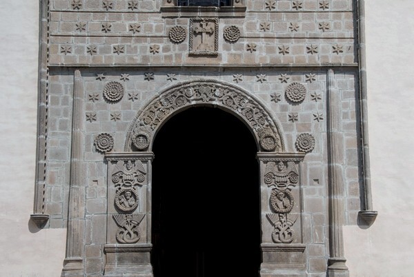 Façade portal - Hospital Real de los Naturales