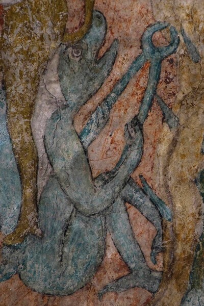 Santa María, N wall mural, devil with torture clamp - Santa María, North nave wall murals