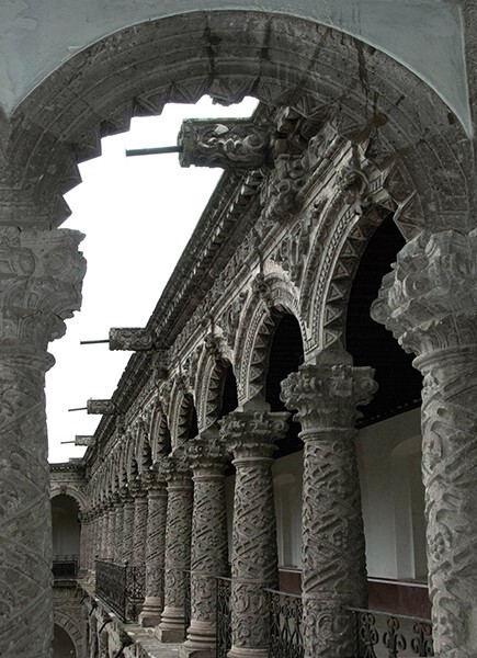 Upper story cloister walk arches - La Merced (cloister)