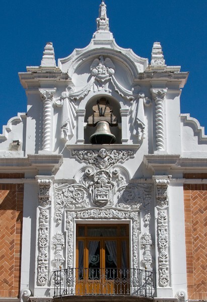 Façade, second story & belfry - Palacio Gobierno