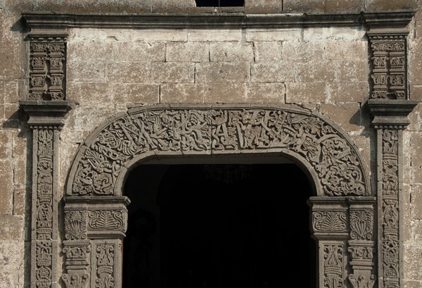 San Lorenzo, façade portal alfiz & archivolt - Totolinga, México
