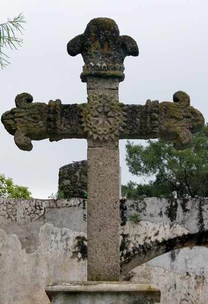 Atrial cross, front - Cloister, convento, capilla abierta & posas, atrial cross