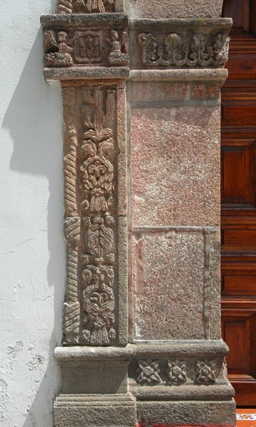 Los Reyes, façade, main portal, left pilaster - Los Reyes Ixtacala