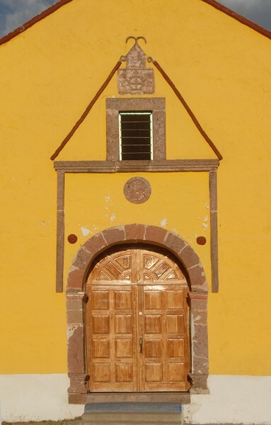 San Isidro Labrador, façade portal & choir loft window alfiz - Zimapatongo, Hidalgo