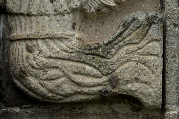 Façade portal, entrecalle (right) - Los Santos Reyes