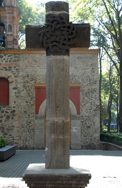San Lorenzo Mártir, atrial cross - Del Valle