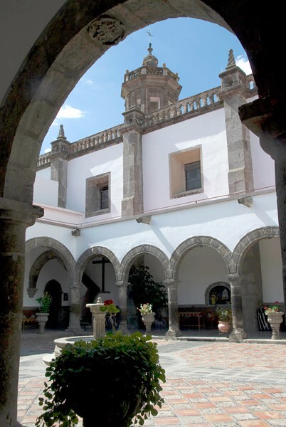 Cloister & bell-tower - La Magdalena