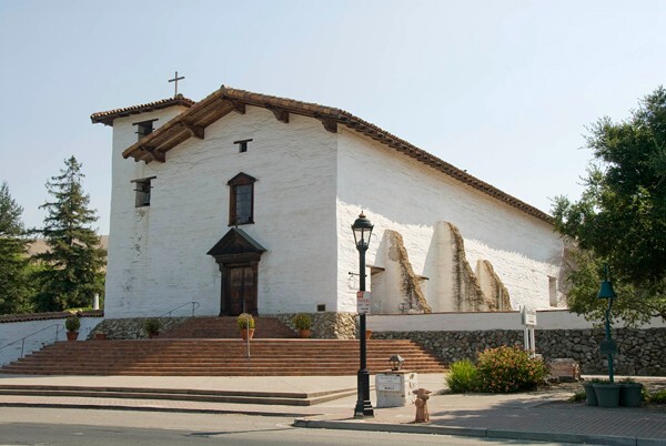 Façade - Mission San José