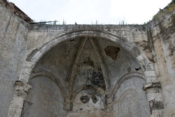 Capilla abierta sanctuary, ribbed vault - Façade, portería, atrial cross, lateral portal & capilla abierta