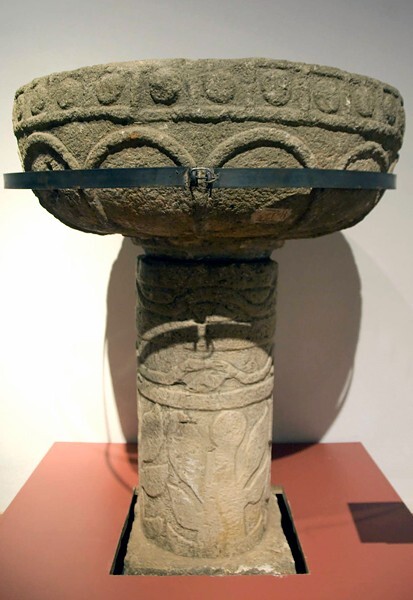 Santo Domingo, convento, baptismal font - San Cristóbal de las Casas, Chiapas