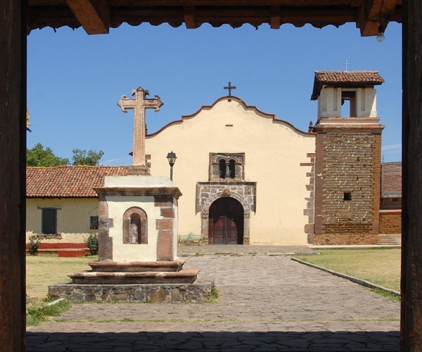 San Francisco, atrio, façade & atrial cross - Acachuén, Michoacán